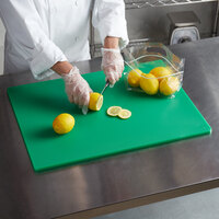24 inch x 18 inch x 1/2 inch Green Polyethylene Cutting Board