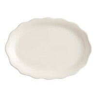 Acopa 12 5/8" x 9 1/4" Ivory (American White) Scalloped Edge Oval Stoneware Platter - 12/Case
