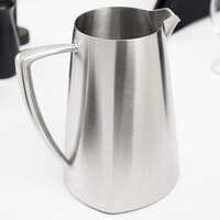 Size : 1L KSTEE Stainless Steel Pitcher Stainless Steel Water Jug with Ice Guard Cold Drinking Pitcher Silver Stainless Steel Jug Home Hotel Serving Tool with 3 Capacity