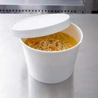 Choice 64 oz. Double Poly-Coated White Paper Food Cup with Vented Paper Lid - 25/Pack