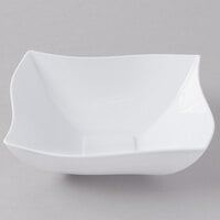 Fineline Wavetrends 132-WH White Plastic Serving Bowl 32 oz. - 50/Case