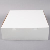 16 inch x 16 inch x 5 inch White Cake / Bakery Box - 50/Bundle