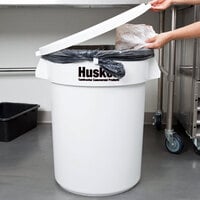 Continental Huskee 32 Gallon White Round Trash Can with White Lid