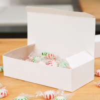 Baker's Mark 1 lb. White 1-Piece Auto-Popup Candy Box - 25/Pack