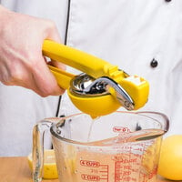 Chef'n 102-159-017 FreshForce™ Hand Held 10 1/4 inch Plastic Lemon Juicer/Squeezer
