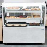 Avantco BCD-48 48 inch Curved Glass White Dry Bakery Display Case