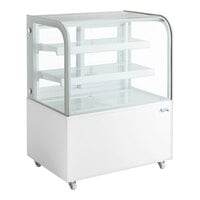Avantco BC-36-HC 36" Curved Glass White Refrigerated Bakery Display Case