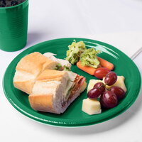 Creative Converting 28112031 10 inch Emerald Green Plastic Plate - 20/Pack