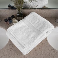 Oxford Vicenza Bianco 30 inch x 58 inch 100% Ringspun Combed Cotton Bath Towel with Dobby Border 20 lb. - 12/Pack