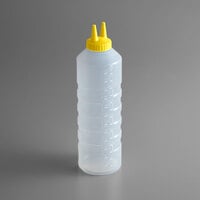 Vollrath 2224-1308 Traex® Color-Mate™ 24 oz. Clear Twin Tip™ Standard Squeeze Bottle with Yellow Cap
