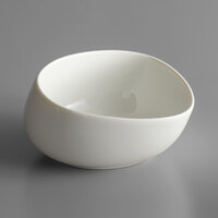 Schonwald 9383163 WellCome 11 oz. Cream Porcelain Organic Bowl - 6/Case