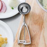 VOLLRATH #16 SQUEEZE DISHER PORTION SCOOP - Rush's Kitchen