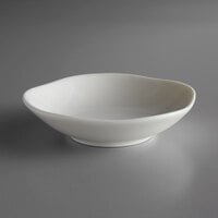 Luzerne Lancaster Garden by Oneida 1880 Hospitality L6700000942 1 oz. White Porcelain Sauce Dish - 72/Case