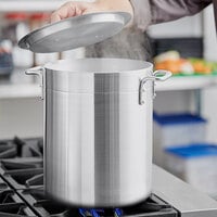 Choice 16 Qt. Standard Weight Aluminum Stock Pot with Cover