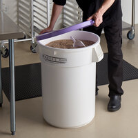 Baker's Mark Allergen-Safe 32 Gallon / 510 Cup White Round Ingredient Storage Bin with Purple Lid