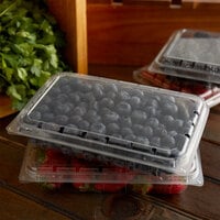 11 oz. Clear Vented Clamshell Produce / Berry Container - 376/Case