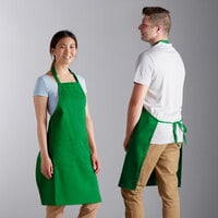 Choice Kelly Green Poly-Cotton Adjustable Bib Apron with 2 Pockets - 32 inch x 30 inch