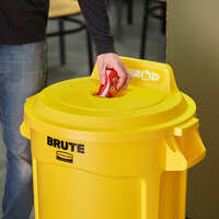 Rubbermaid 2018161 BRUTE 32 Gallon Yellow Round Recycling Bin Lid with Bottle/Can Hole and Vertical Billboard