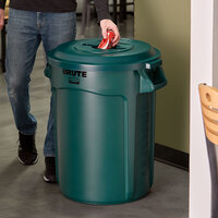 Rubbermaid BRUTE 32 Gallon Green Round Trash Can and Mixed Recycle Lid