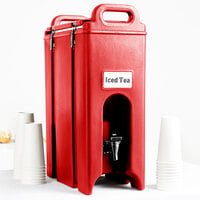 Cambro 500LCD158 Camtainers® 4.75 Gallon Hot Red Insulated Beverage Dispenser