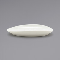 Front of the House DSP033BEP22 Tides 8 inch x 5 1/2 inch Semi-Matte Scallop Oval Porcelain Plate - 6/Case