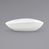 Front of the House DBO146WHP21 Tides 30 oz. Semi-matte White Oval Porcelain Bowl - 4/Case