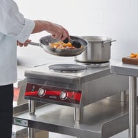 Avantco CER-200 Dual Solid French-Style Burner Countertop Electric Range - 208/240V, 3,000/4,000W