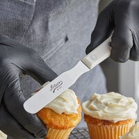Ateco 1334 4 1/4 inch Blade Straight Baking / Icing Spatula with POM Handle
