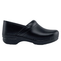 dansko slip resistant women's shoes