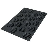 Silikomart SQ051 18 Compartment Round Waffle Silicone Baking Mold - 3 1/2" x 3 1/2" x 7/8" Cavities