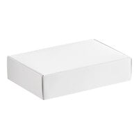 7 1/4" x 4 5/8" x 1 3/4" White 1 1/2 lb. 1-Piece Candy Box   - 250/Case