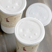 Solo L28BNR 28-32 oz. Translucent Flat Plastic Lid with Straw Slot and Identification Buttons   - 120/Pack