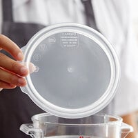 Cambro RFS1SCPP190 1 Qt. Translucent Round Seal Cover for Clear Camwear Containers
