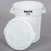 Rubbermaid BRUTE 32 Gallon / 510 Cup White Round Ingredient Storage Bin with Lid