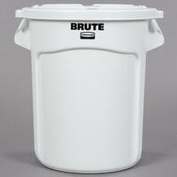 Rubbermaid BRUTE 20 Gallon / 320 Cup White Round Ingredient Storage Bin with Lid