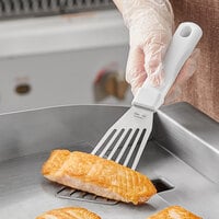 Choice 6 inch x 3 inch Fish / Egg Turner with White Polypropylene Handle