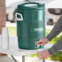 Igloo 5 Gallon Green Turf Series Insulated Beverage Dispenser / Portable Water Cooler 42051