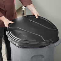 Toter RND44-L0200 Black Lid for 44 Gallon Round Trash Cans