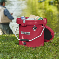 CaterGator CCG20RED Red 20 Qt. Round Rotomolded Extreme Outdoor Cooler / Ice Chest