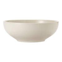 Libbey Porcelana Cream 68 oz. Cream White Rolled Edge Porcelain Pasta Bowl - Sample