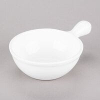 Tablecraft CW3375W 18 oz. White Cast Aluminum Soup Bowl with Handle