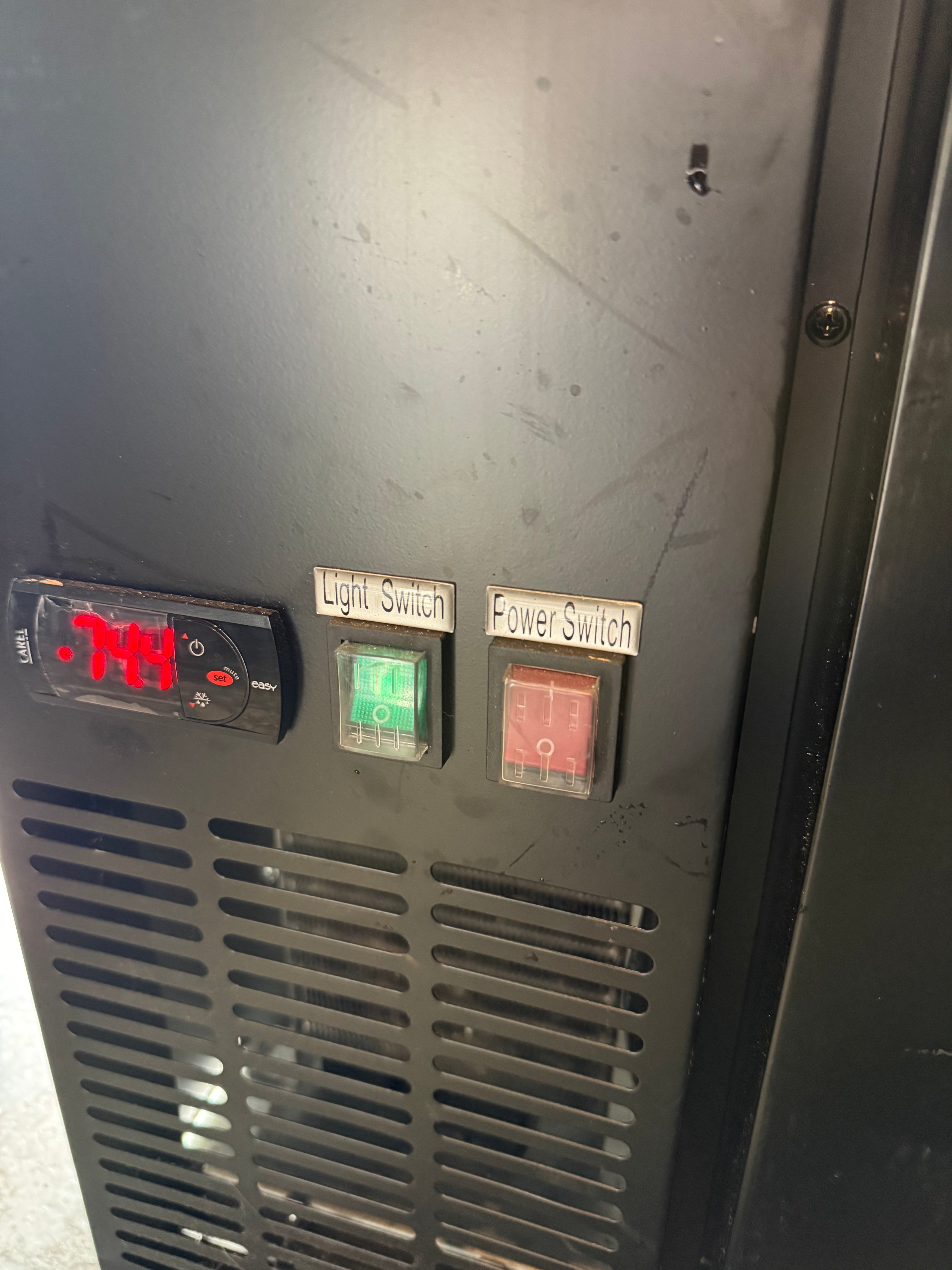 Circulating hot air in the unit.