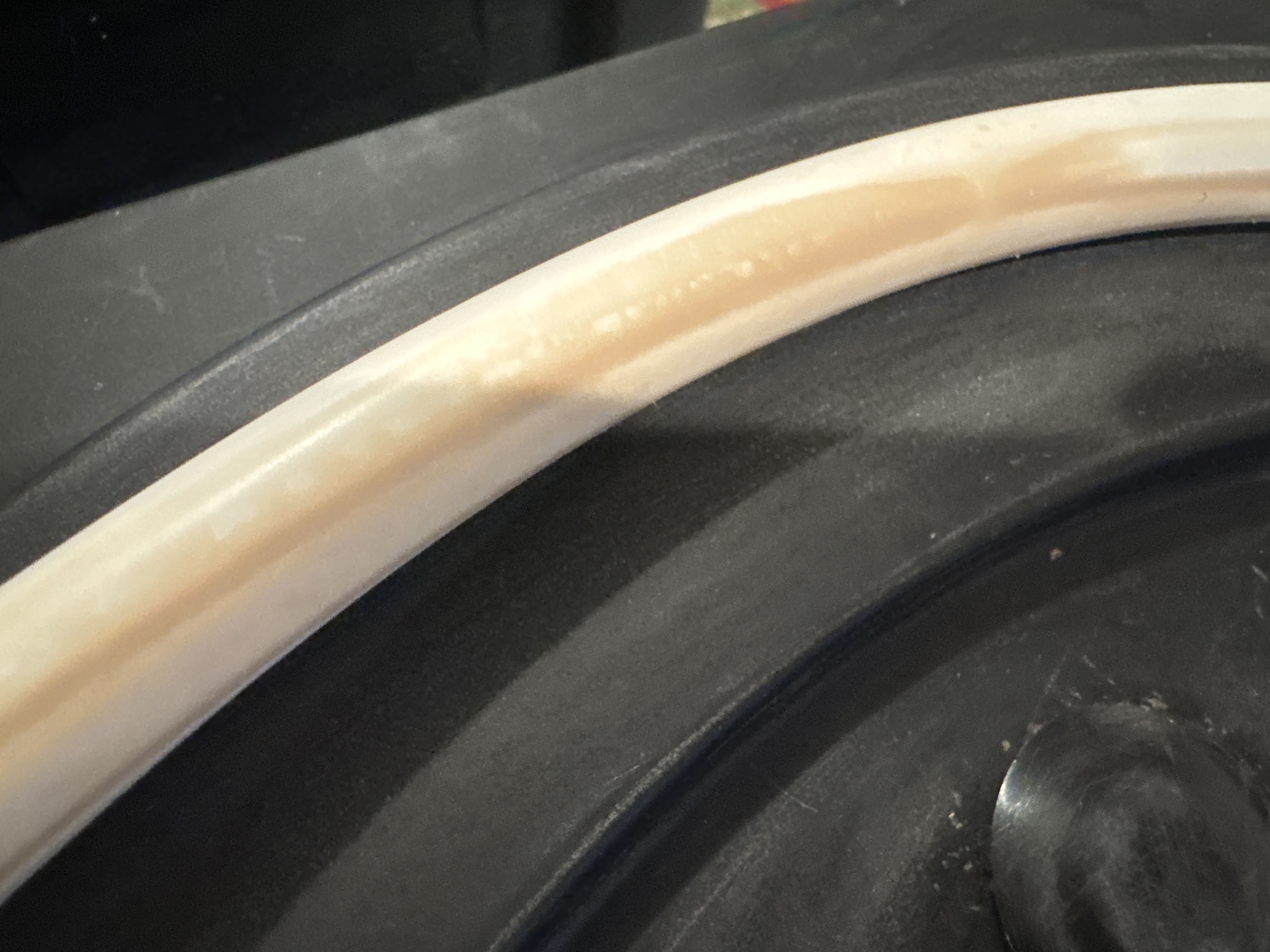 brown stains on the white gasket
