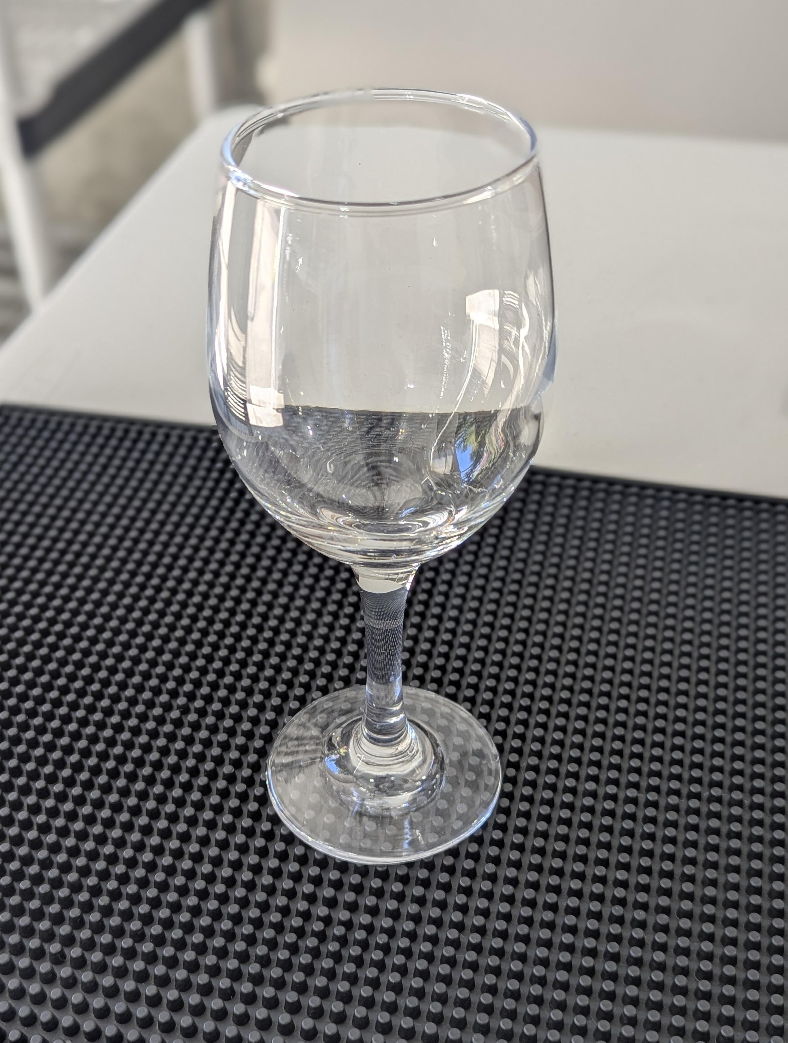 Acopa 14 oz. Wine Glass