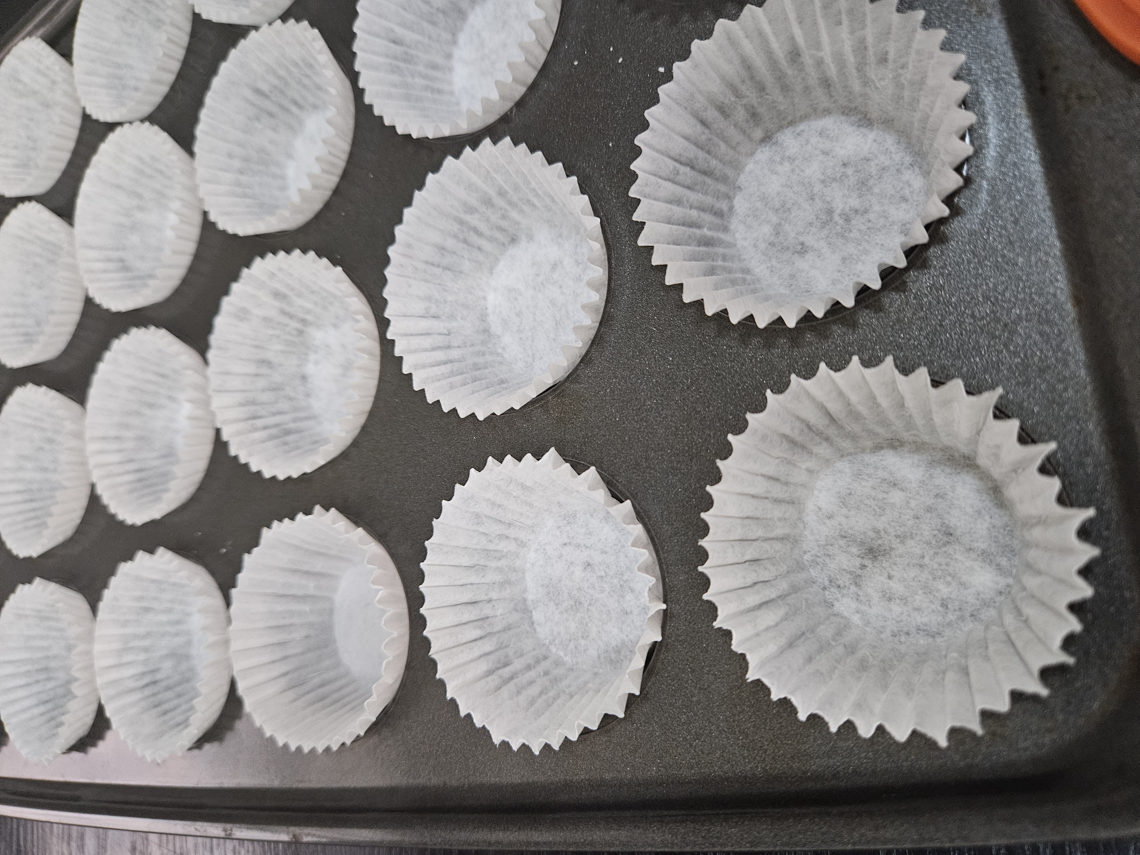 Fits nicely in pan