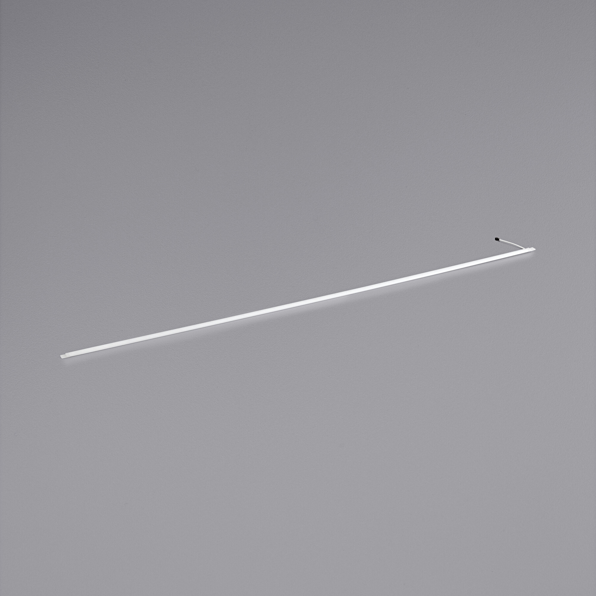An Avantco refrigeration lamp with a long white tip.