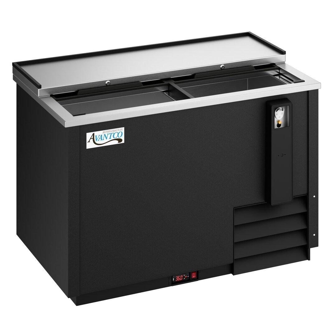 Avantco 50" Black Horizontal Bottle Cooler Avantco 50" Black Horizontal Bottle Cooler