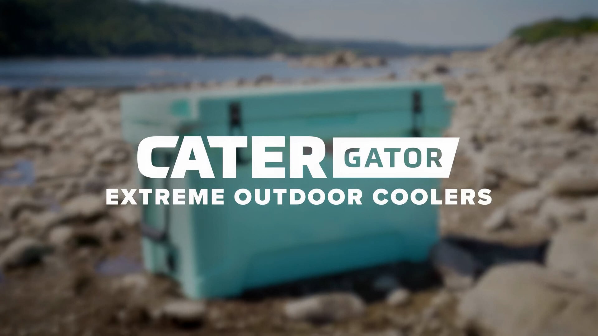 CaterGator CG100REDW Red 110 Qt. Mobile Rotomolded Outdoor Cooler