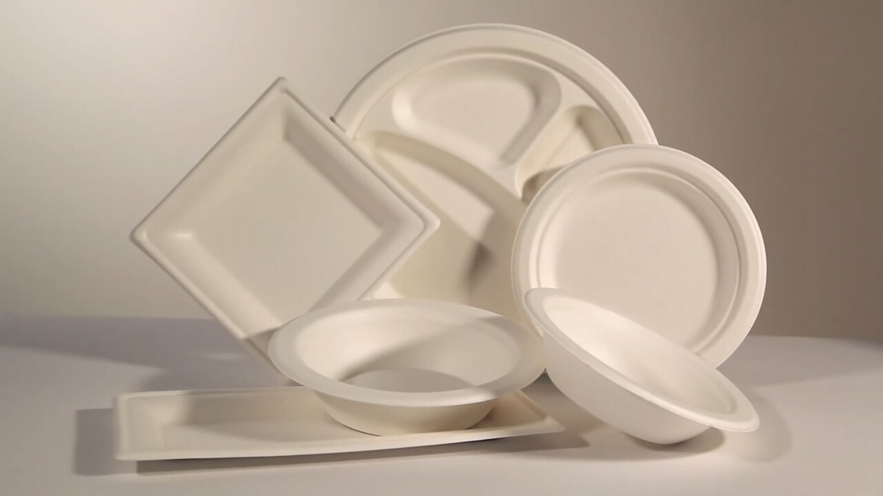 Eco-Products EP-BL32 32 oz. White Compostable Sugarcane Noodle