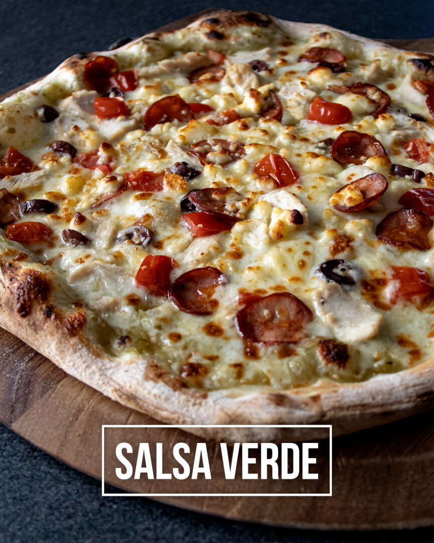 Hybrid Wood & Gas Fired Outdoor Pizza Oven w/ Accessories